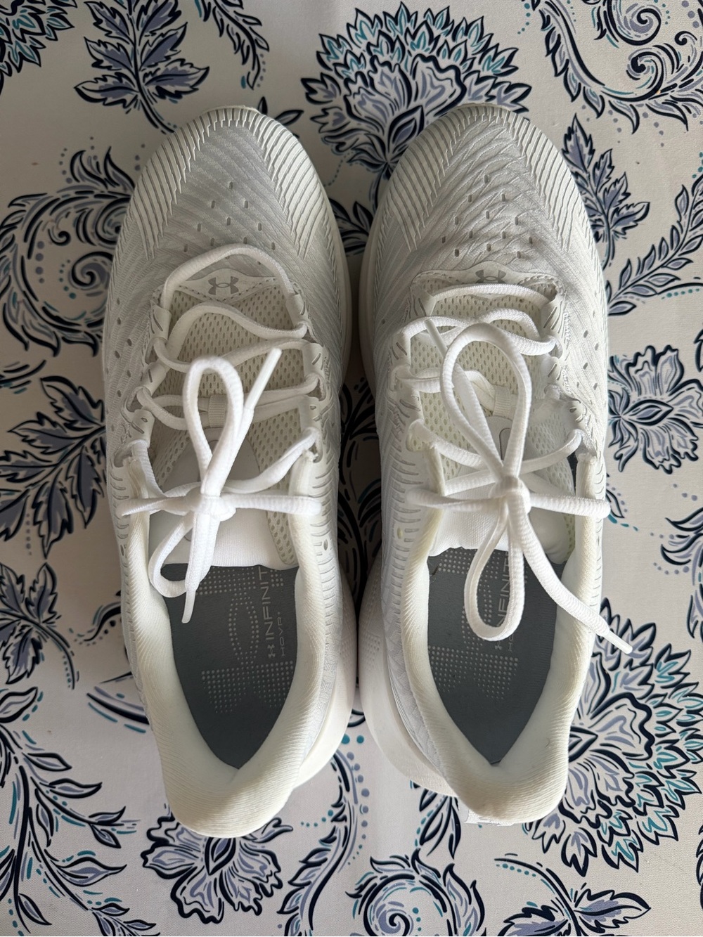 Under Armour Hovr Infinite Pro Women’s Running Shoes size 9